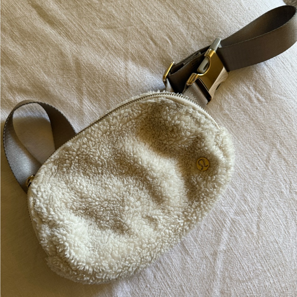 lululemon athletica Cream Sherpa Belt Bag